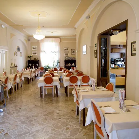 Hotel Amici 3*