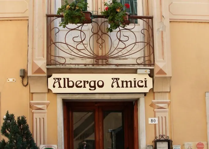 Hotel Amici 3*